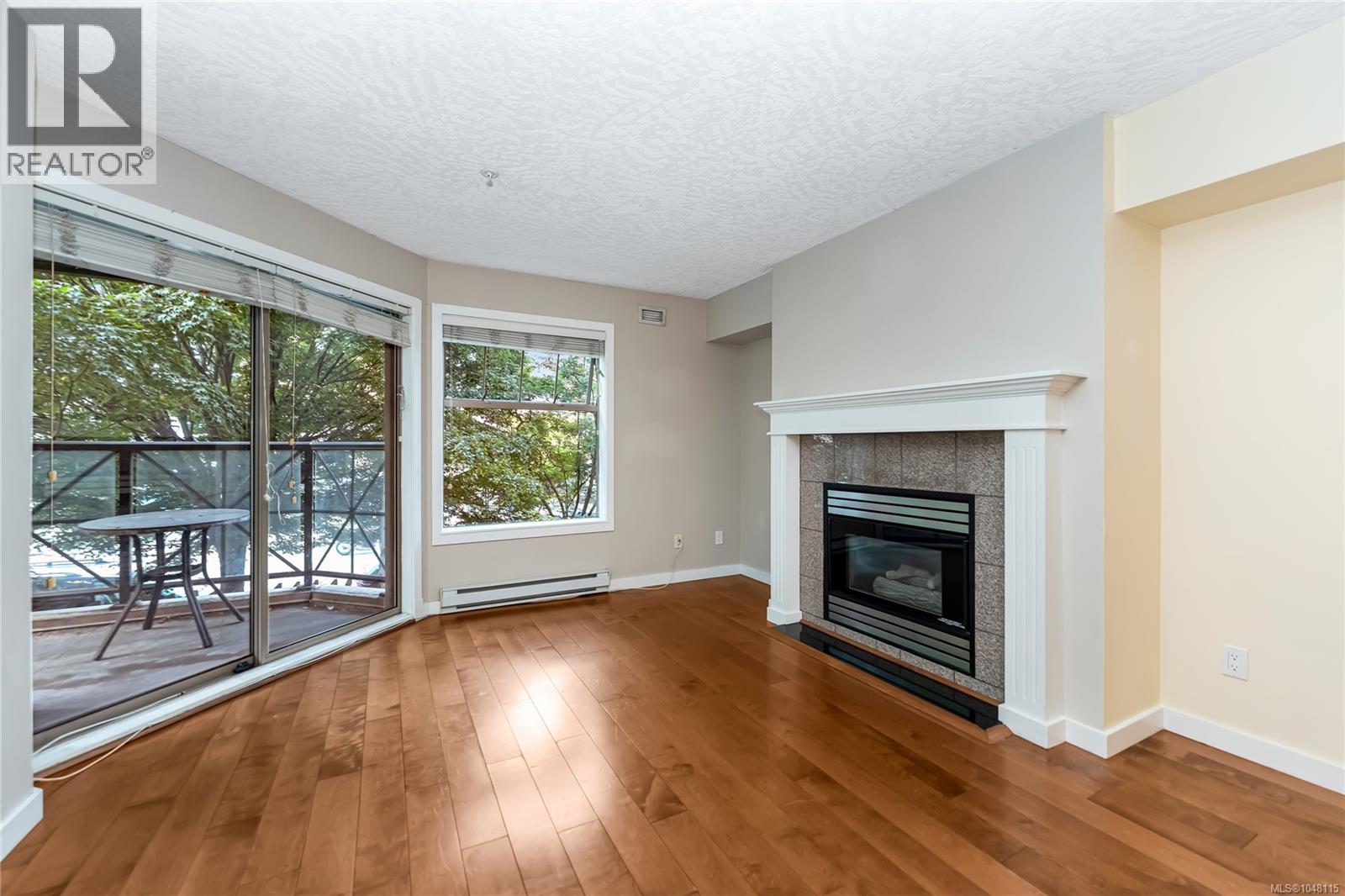 209 935 Johnson St Property Photo 6