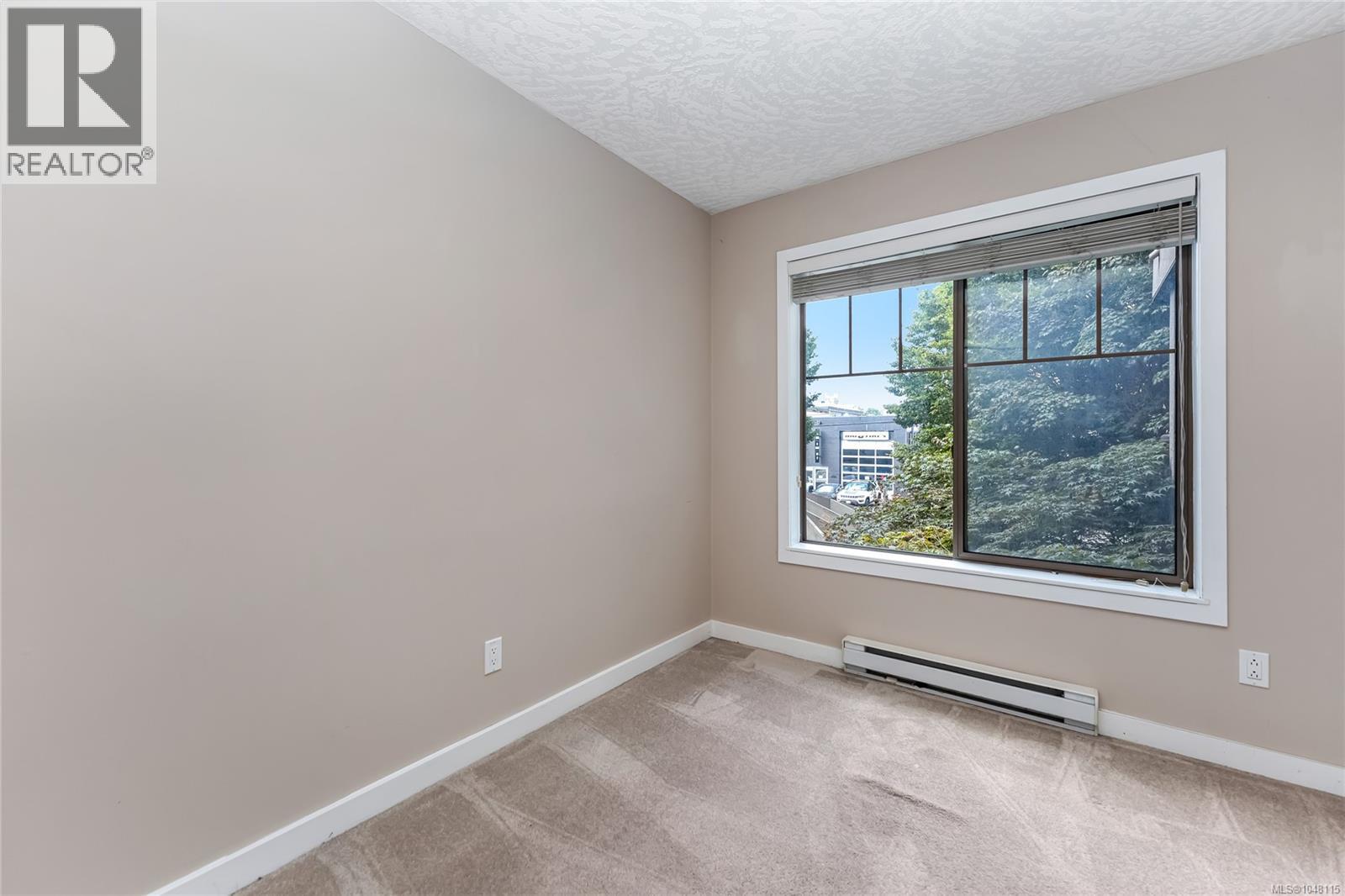 209 935 Johnson St Property Photo 18