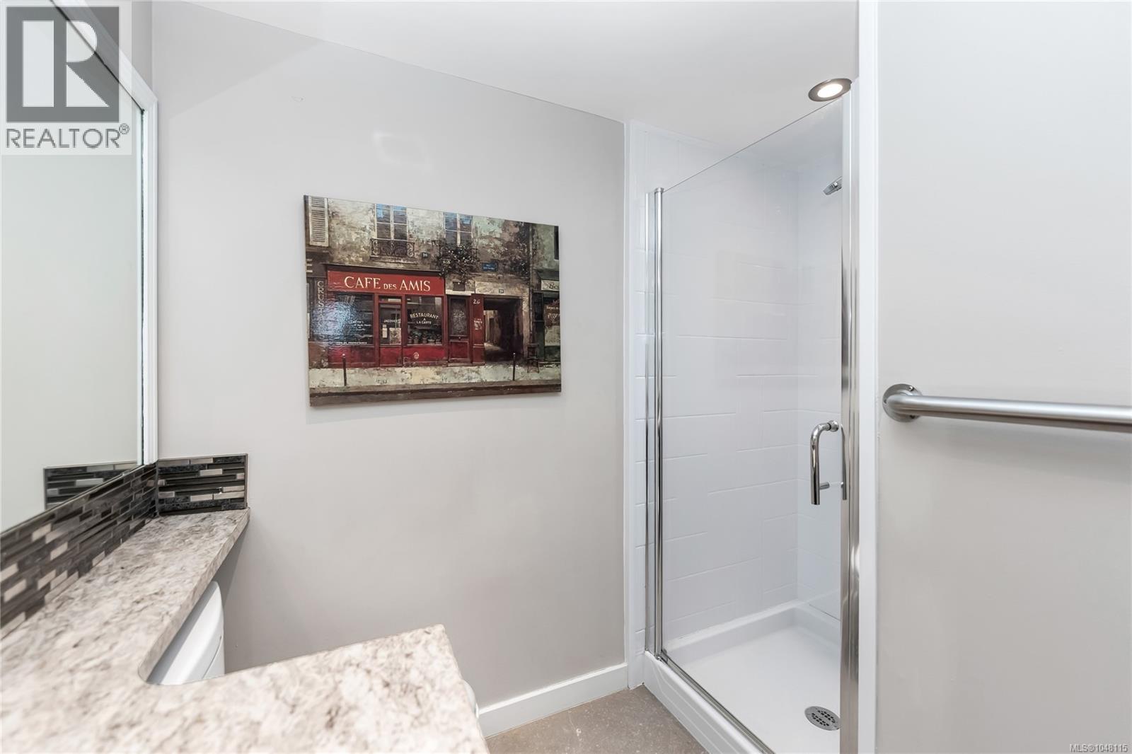 209 935 Johnson St Property Photo 22