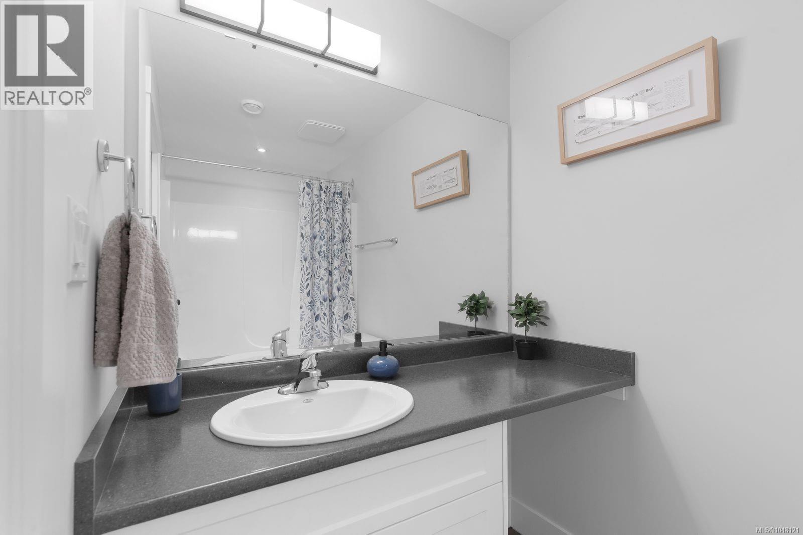 35 3195 Herons Way Property Photo 31