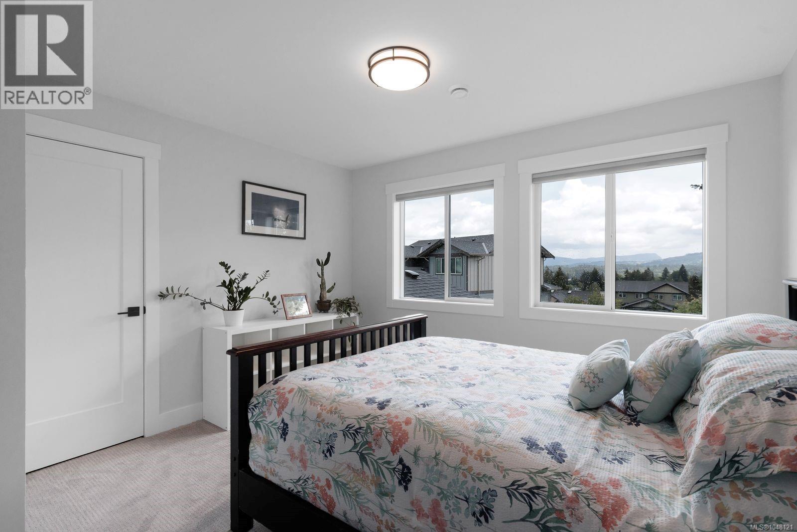 35 3195 Herons Way Property Photo 33