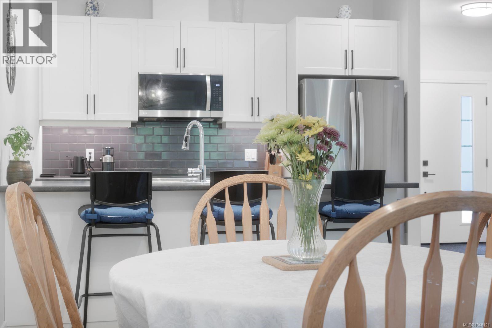 35 3195 Herons Way Property Photo 40