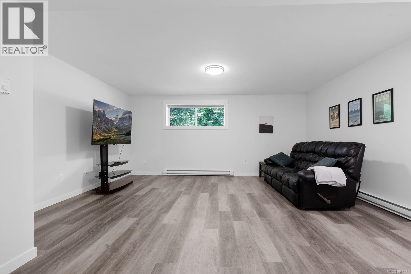 35 3195 Herons Way Property Photo 41