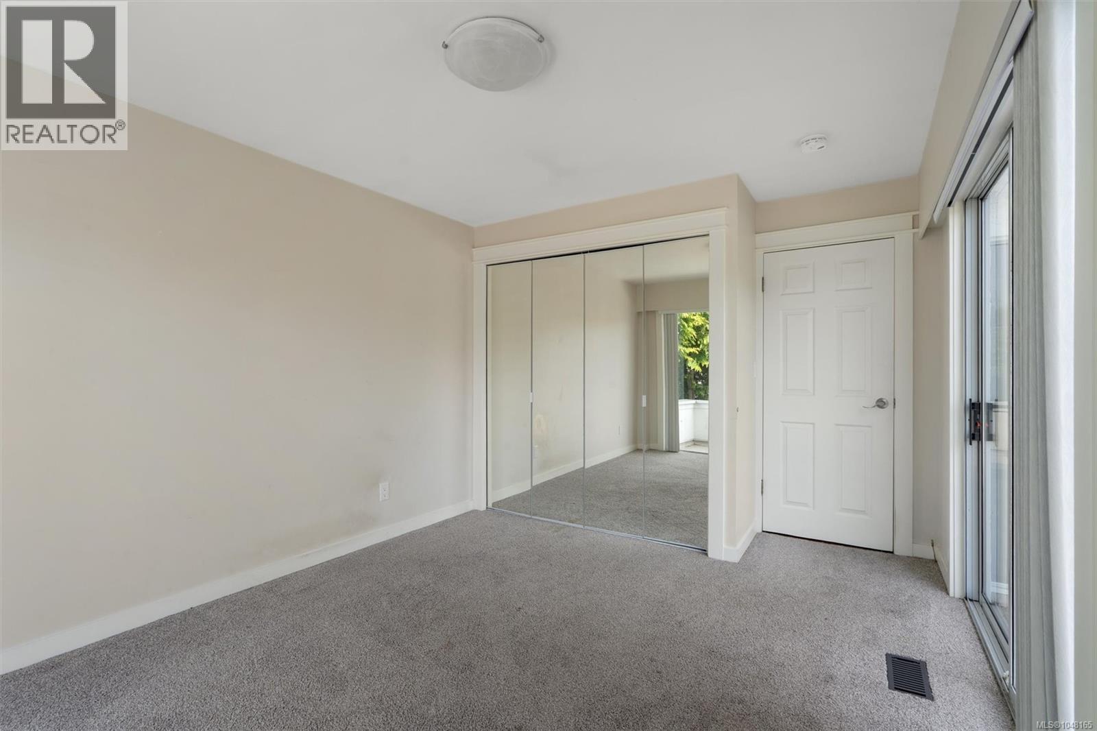 336 Stannard Ave Property Photo 17