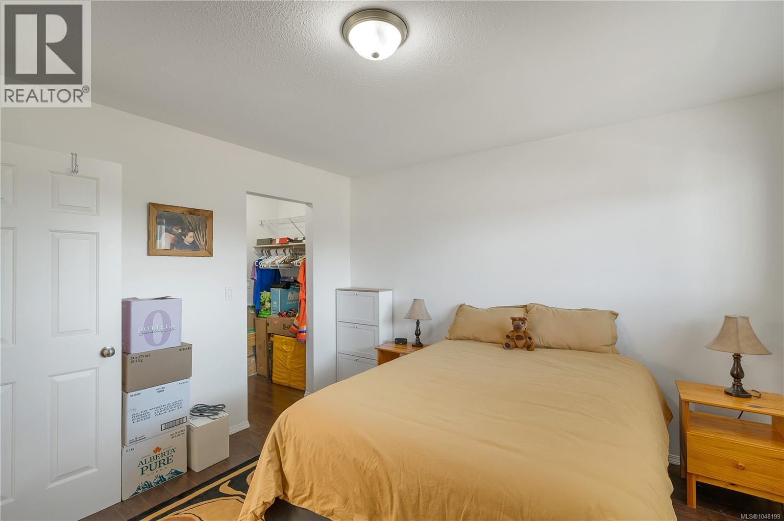 4g 690 Colwyn St Property Photo 26