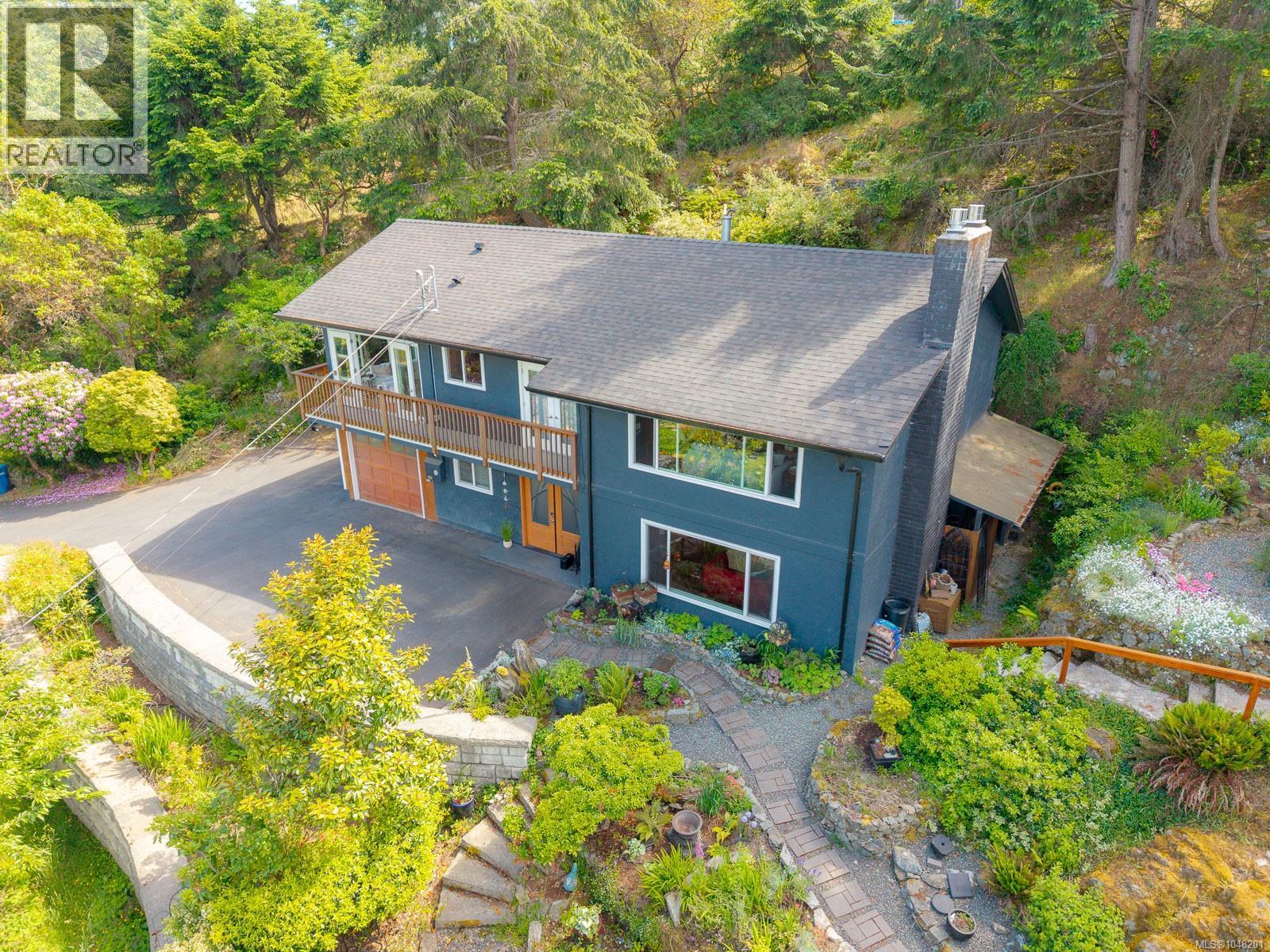 3583 Hammond Bay Rd Property Photo 4