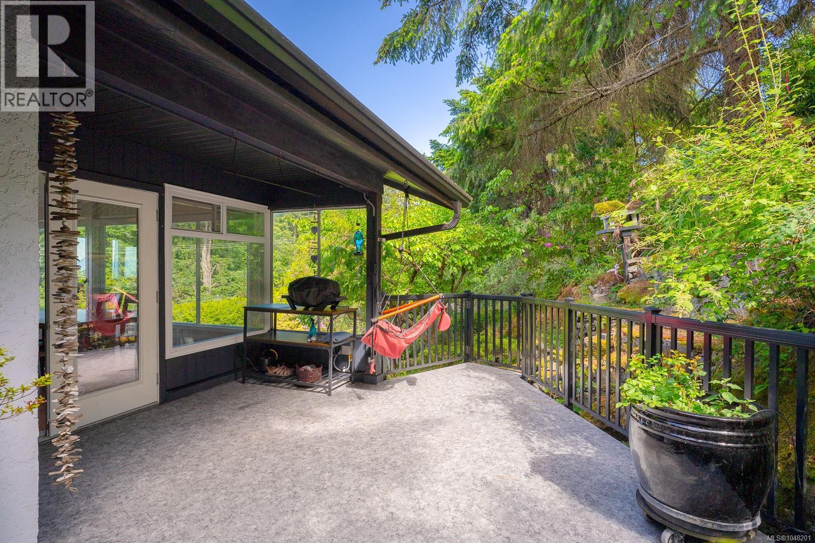 3583 Hammond Bay Rd Property Photo 40