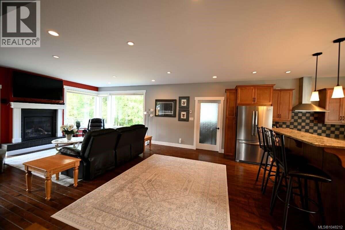 2625 Streamside Pl Property Photo 14