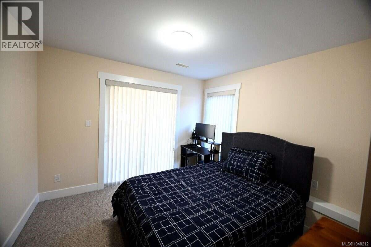 2625 Streamside Pl Property Photo 44