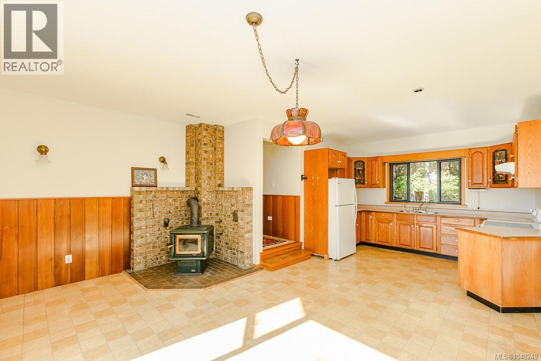 620 Tammy Pl Property Photo 6