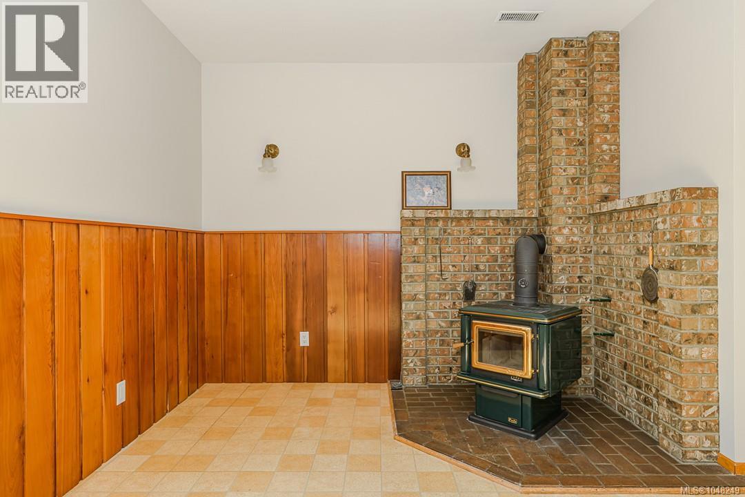 620 Tammy Pl Property Photo 9