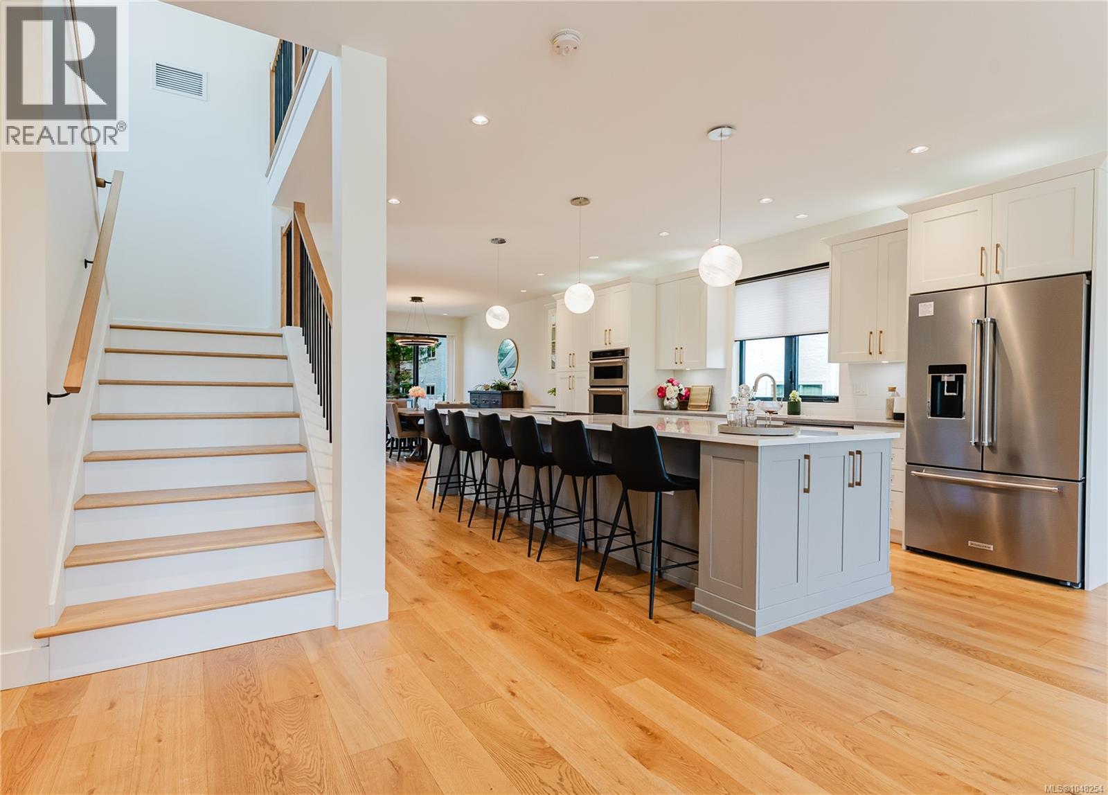63 Boyd St Property Photo 4