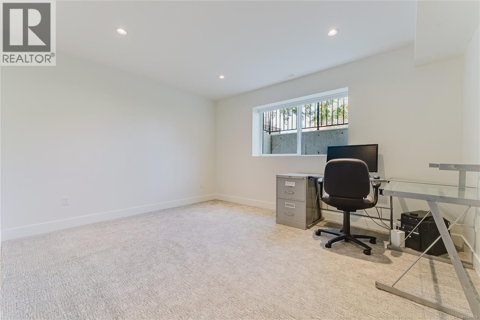 63 Boyd St Property Photo 35