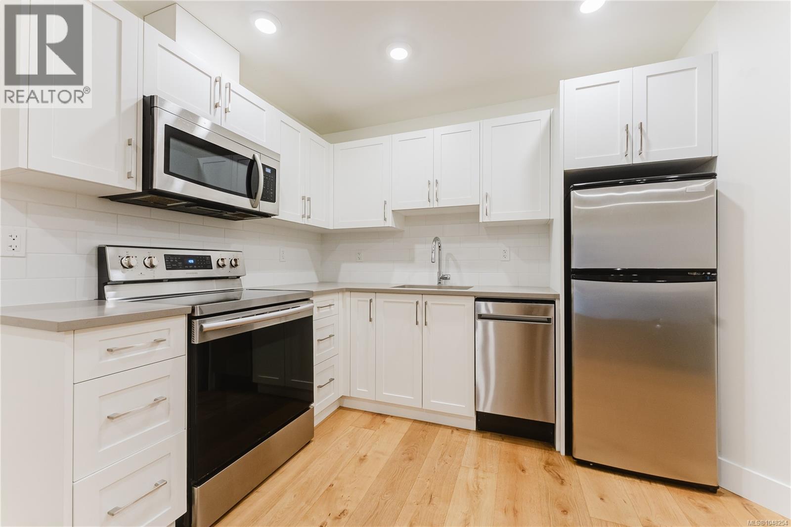 63 Boyd St Property Photo 41