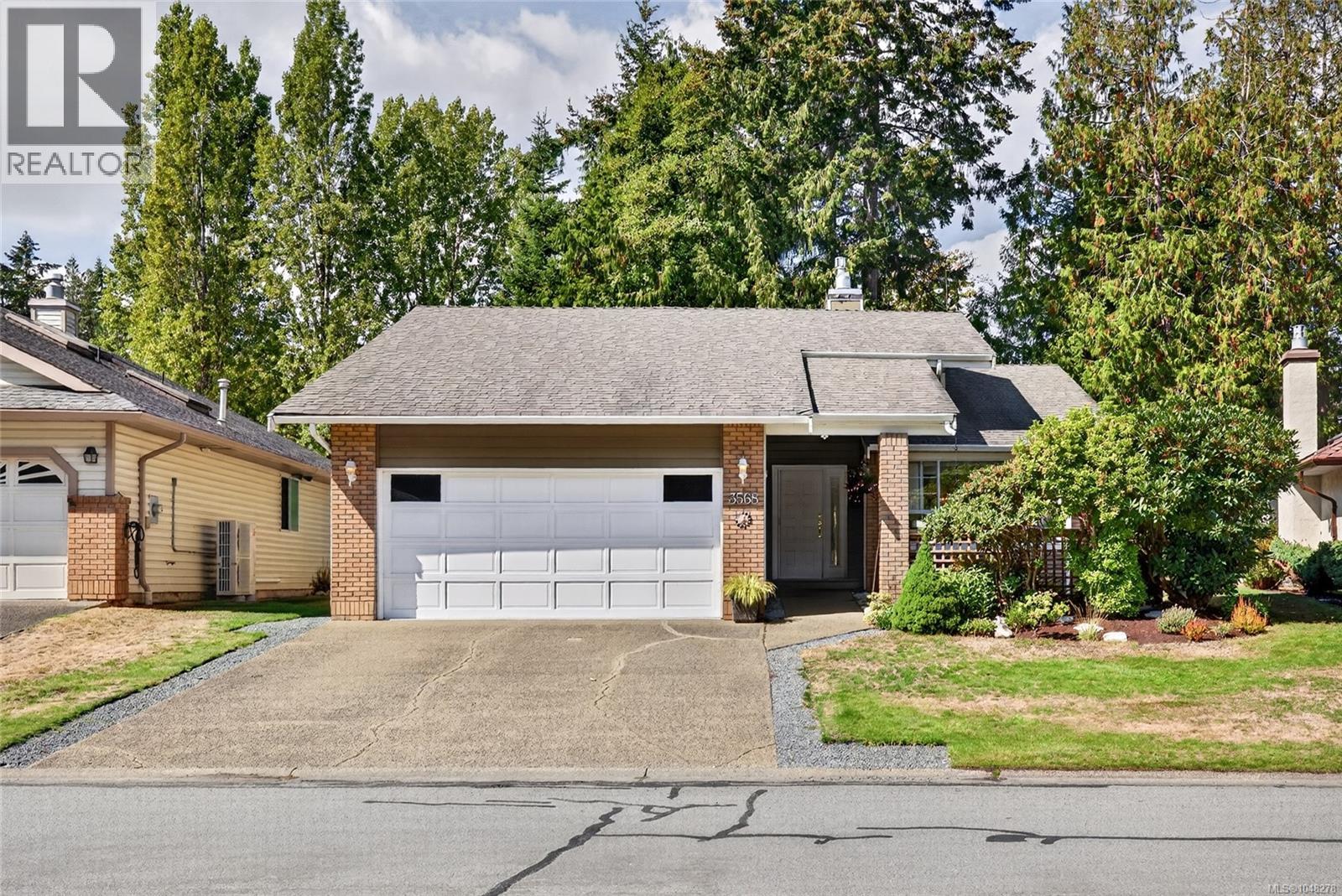 3568 Arbutus Dr S Property Photo 1