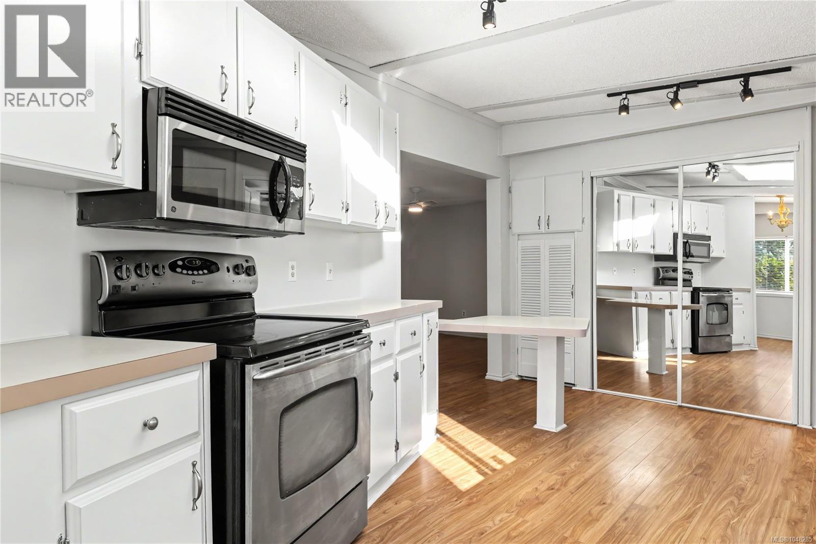 65 5854 Turner Rd Property Photo 12