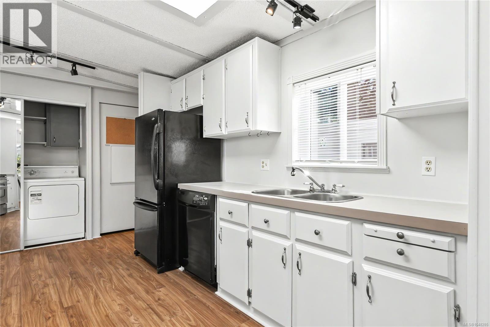 65 5854 Turner Rd Property Photo 13