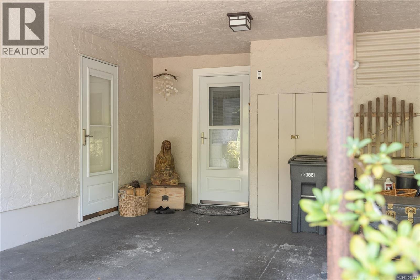 7 3060 Harriet Rd Property Photo 38