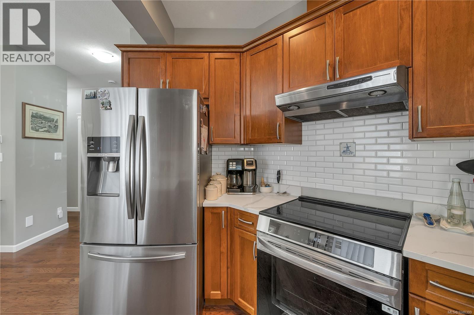 5 1424 Alder St S Property Photo 9
