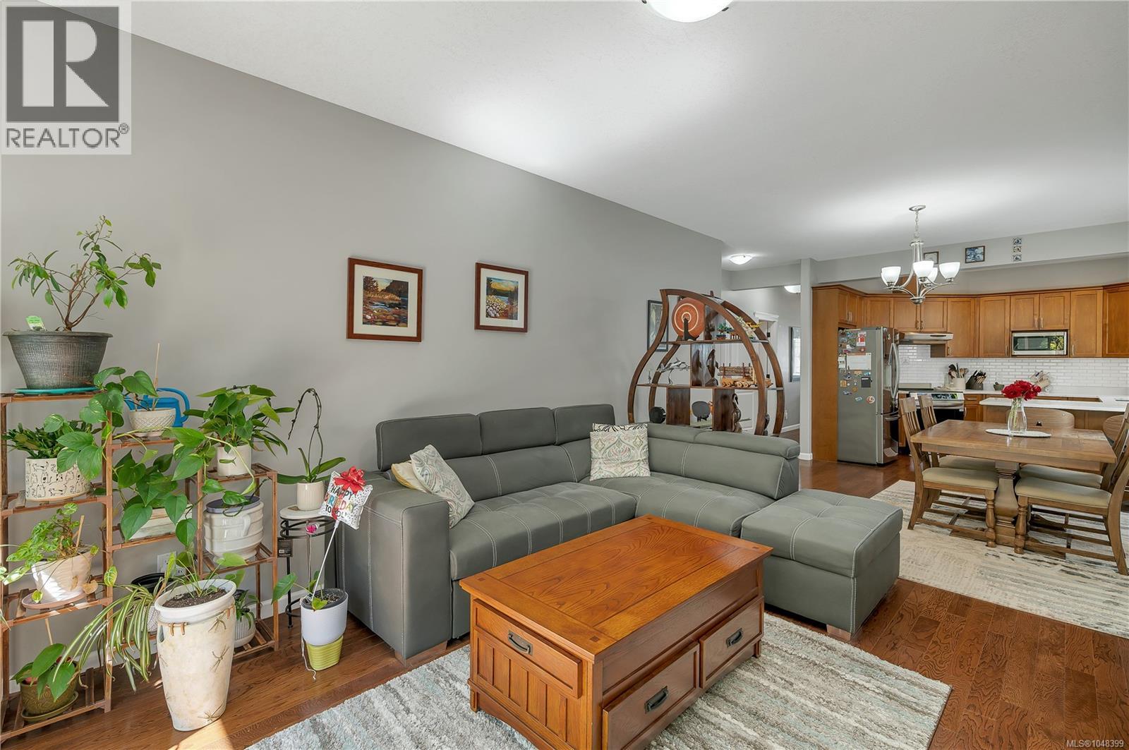 5 1424 Alder St S Property Photo 16