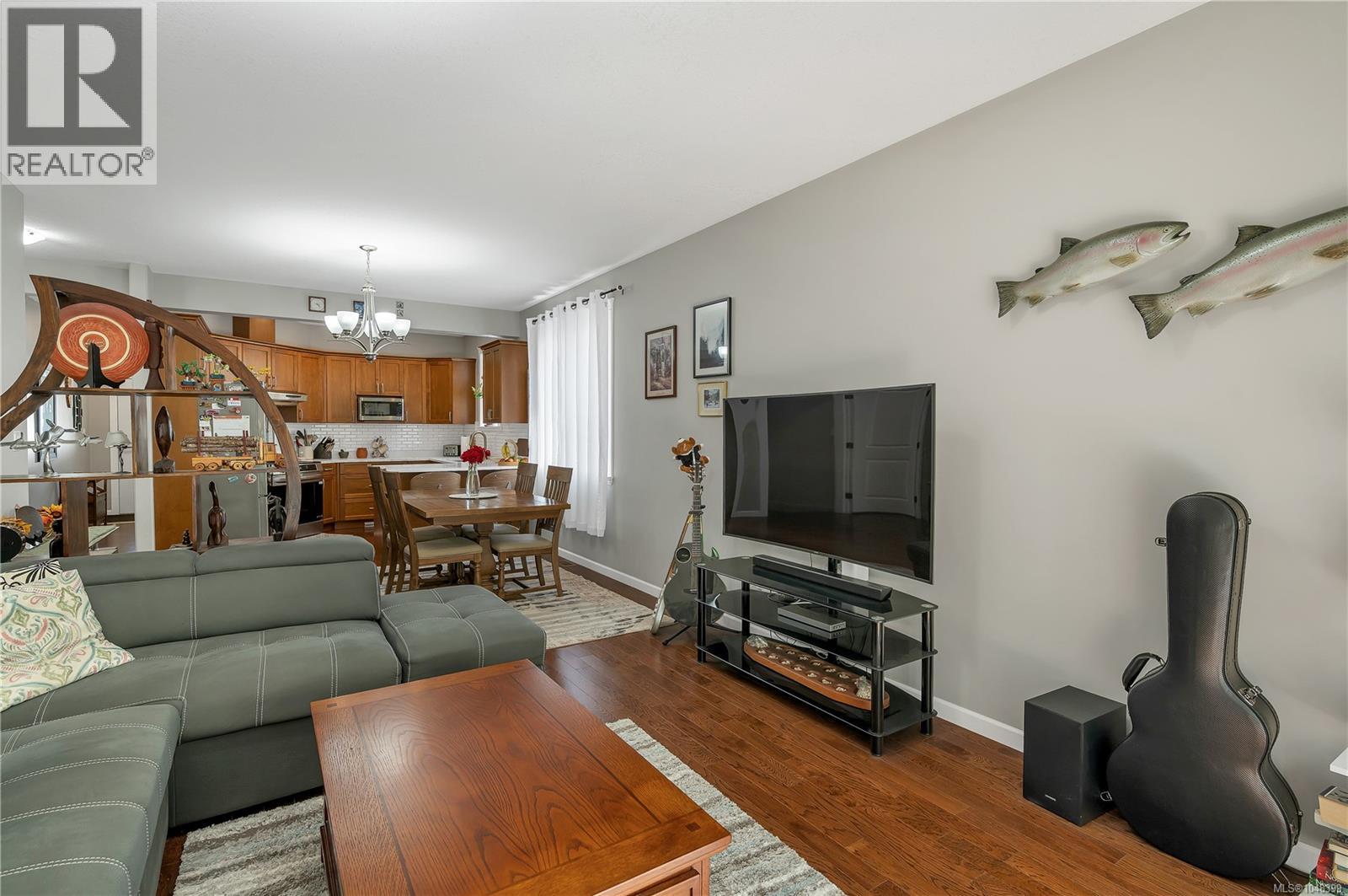 5 1424 Alder St S Property Photo 17