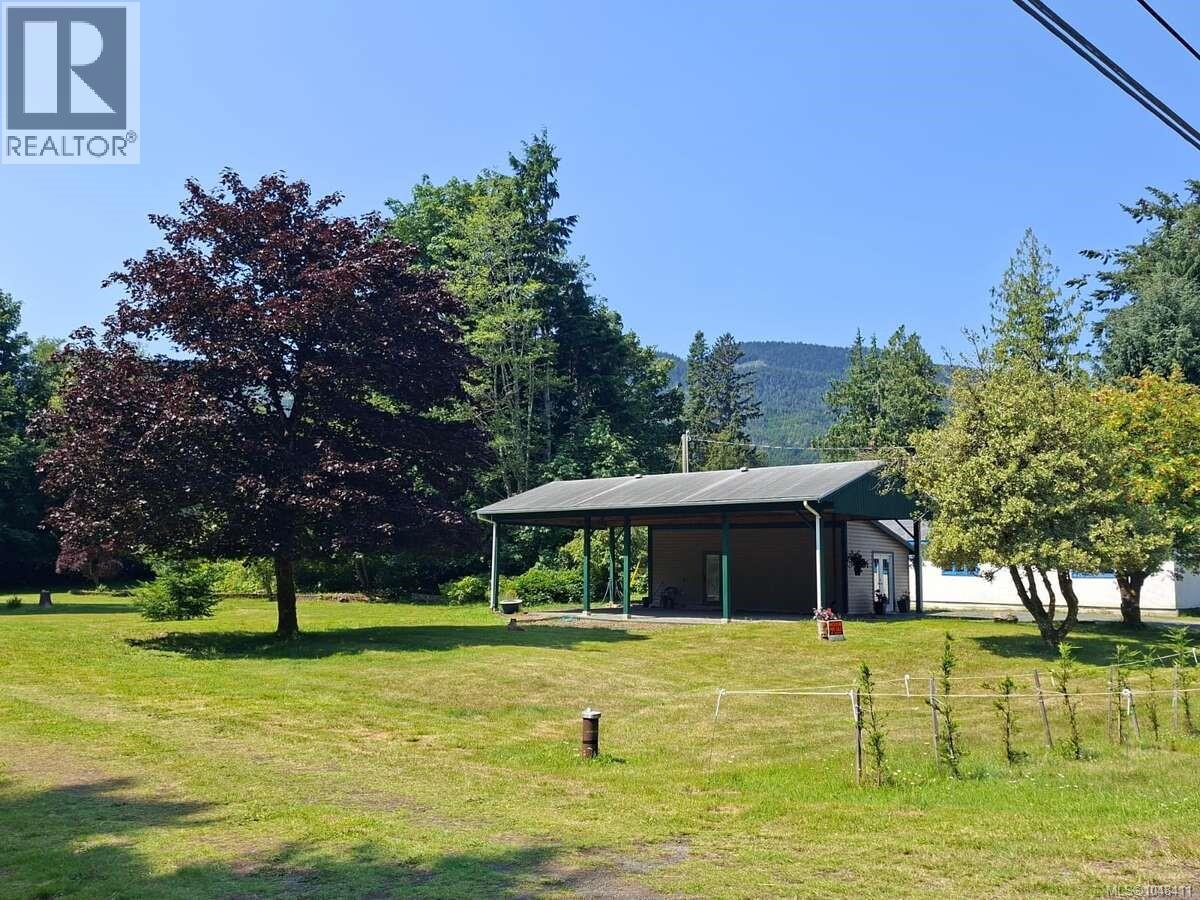 955 Despins Rd Property Photo 4