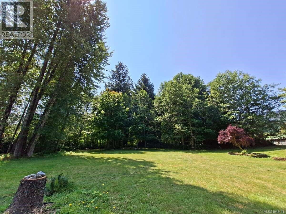 955 Despins Rd Property Photo 9