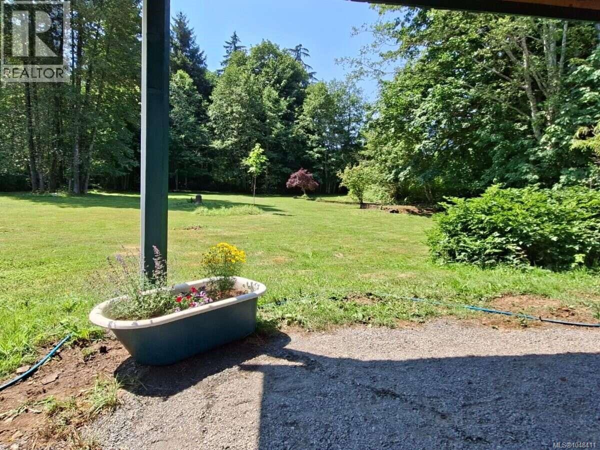 955 Despins Rd Property Photo 10