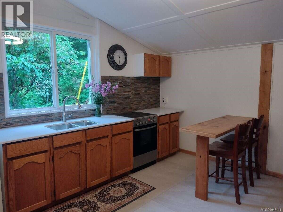 955 Despins Rd Property Photo 12