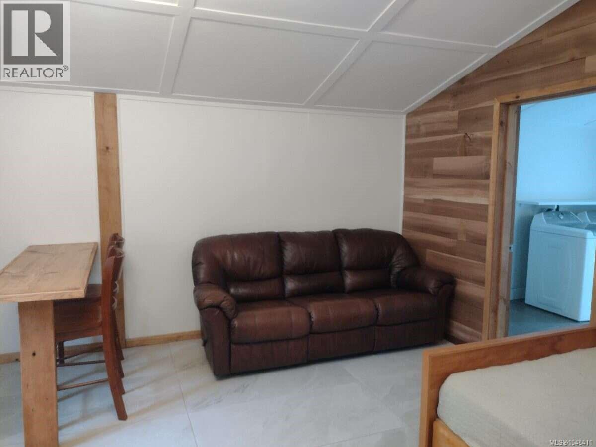 955 Despins Rd Property Photo 16