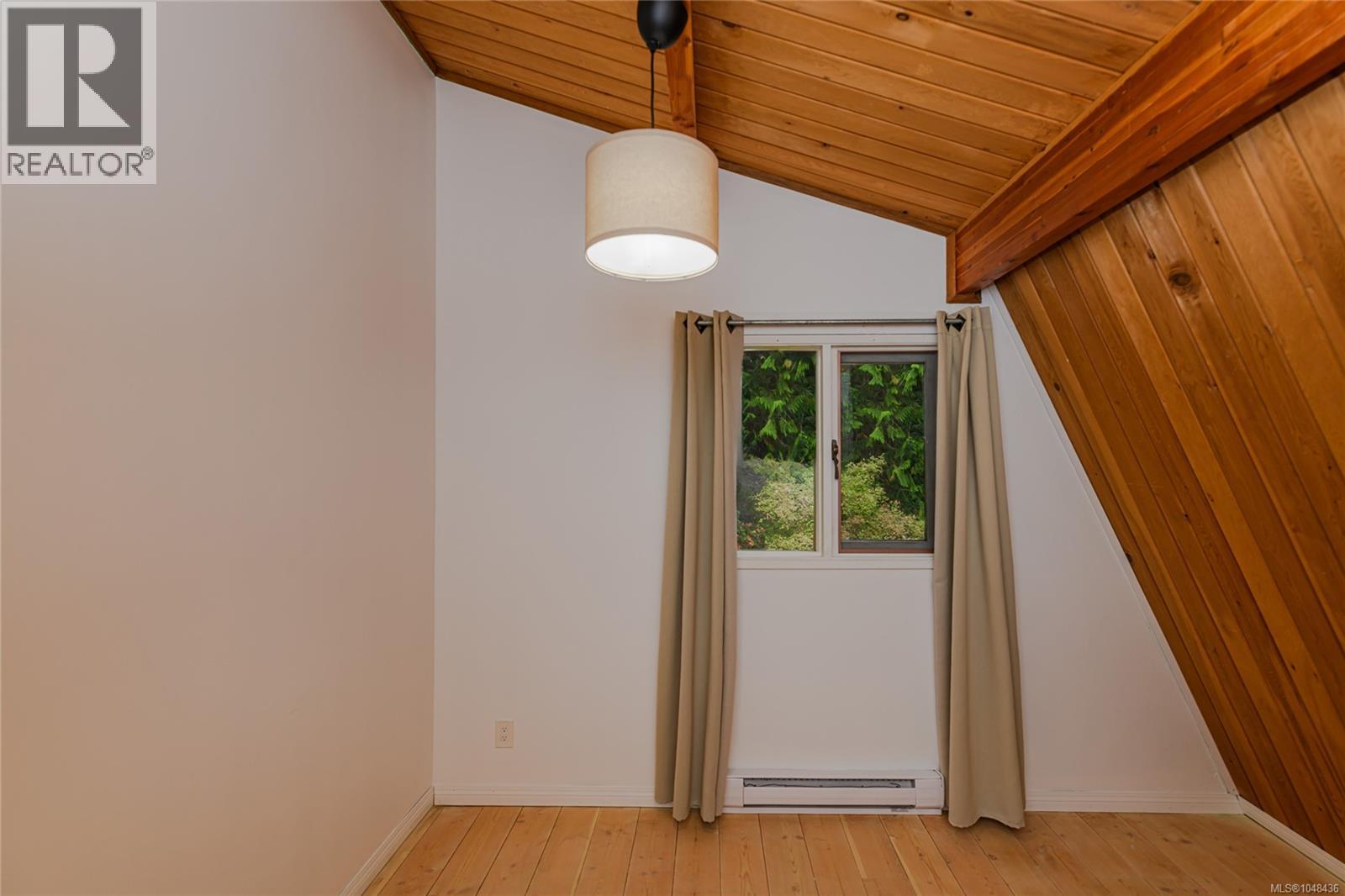 384 Roland Rd Property Photo 25