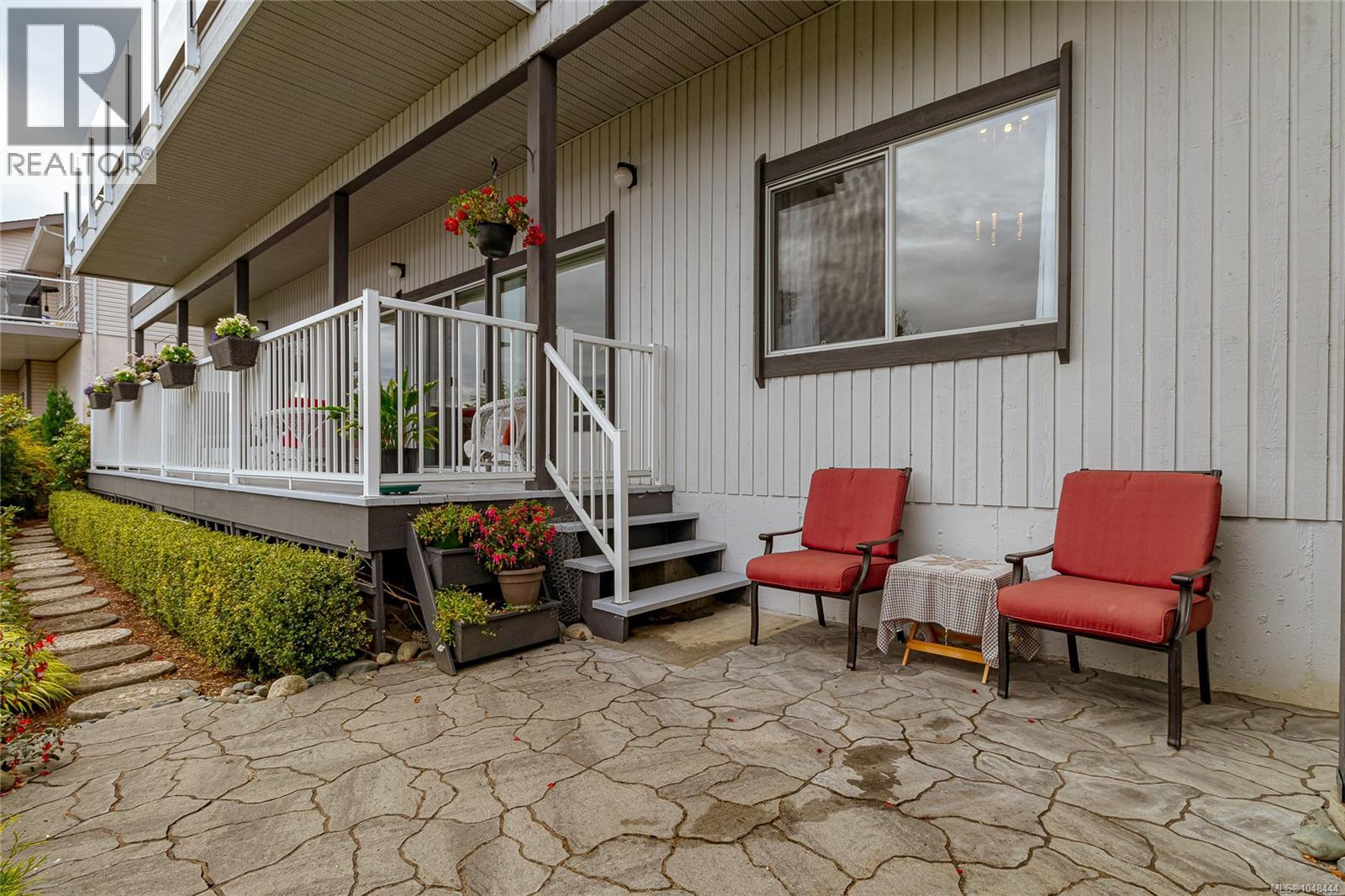 498 Seaview Way Property Photo 33