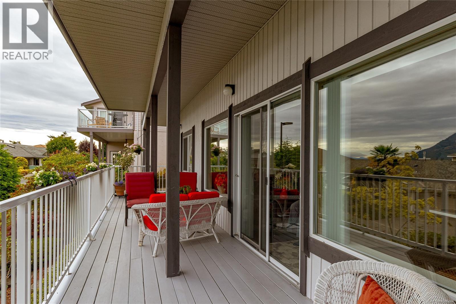 498 Seaview Way Property Photo 35