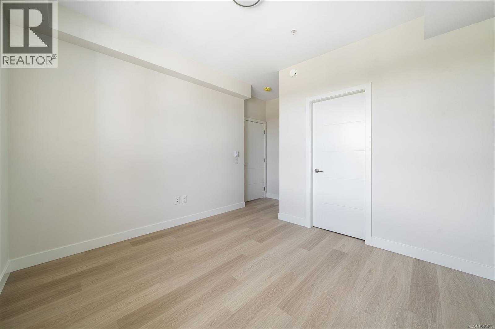 309 777 Station Ave Property Photo 8