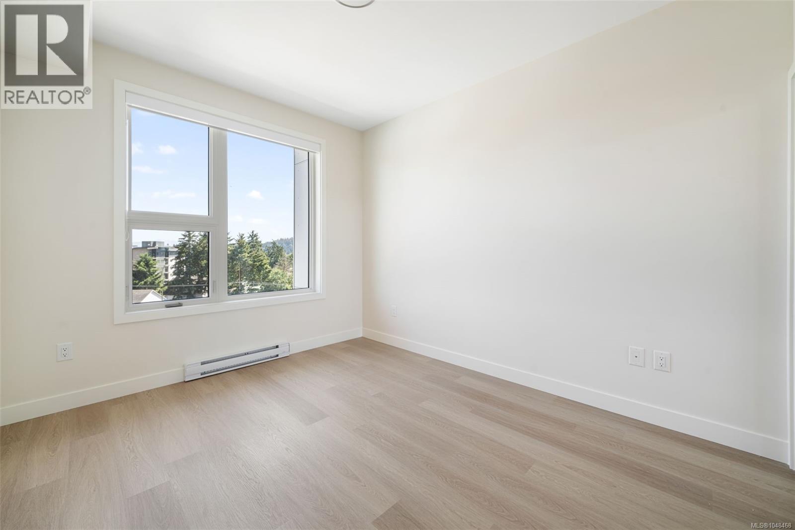309 777 Station Ave Property Photo 10