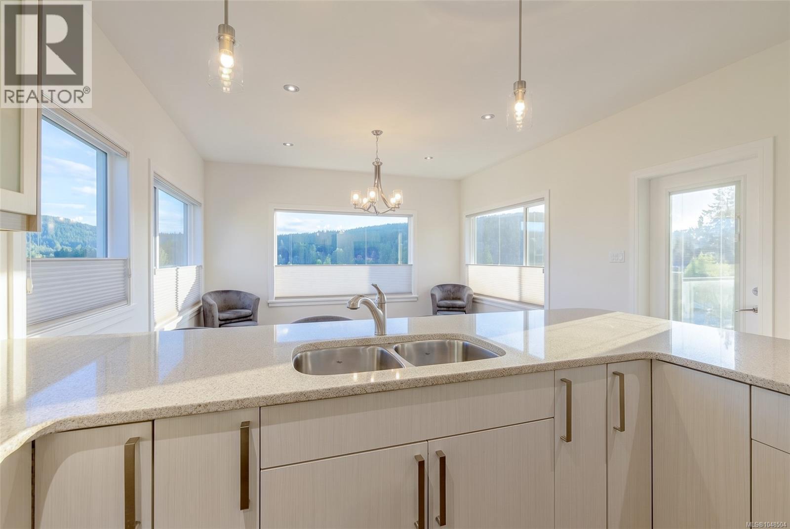 28 1060 Shore Pine Close Property Photo 11