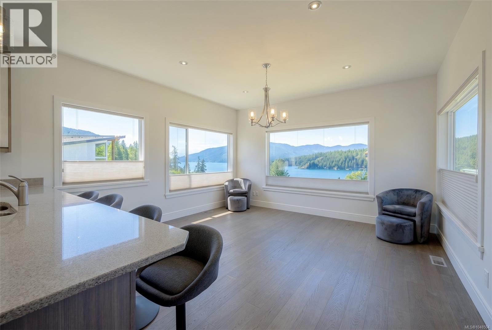 28 1060 Shore Pine Close Property Photo 14