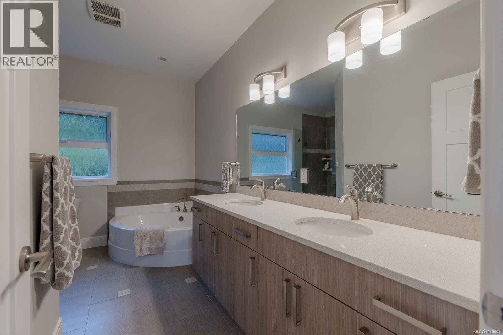 28 1060 Shore Pine Close Property Photo 25
