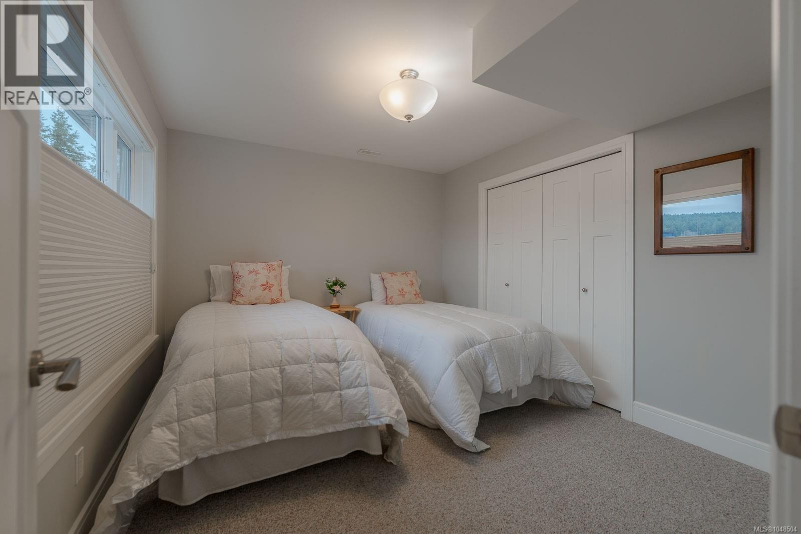 28 1060 Shore Pine Close Property Photo 31