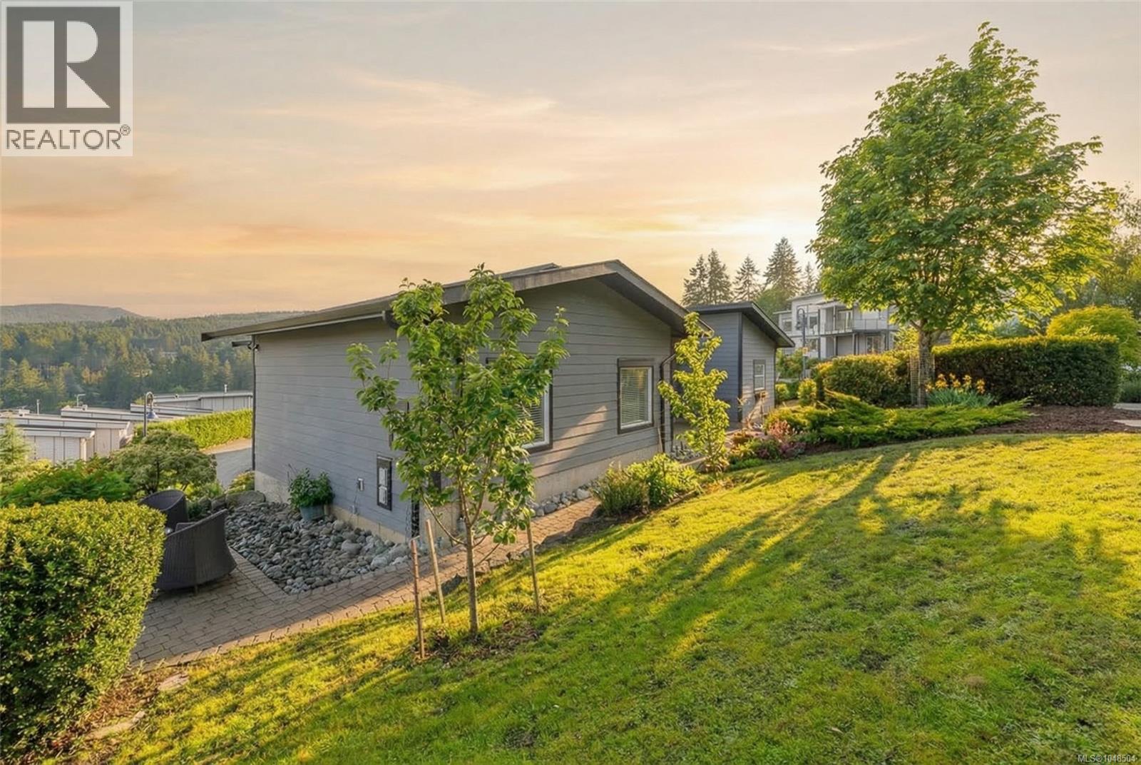 28 1060 Shore Pine Close Property Photo 46
