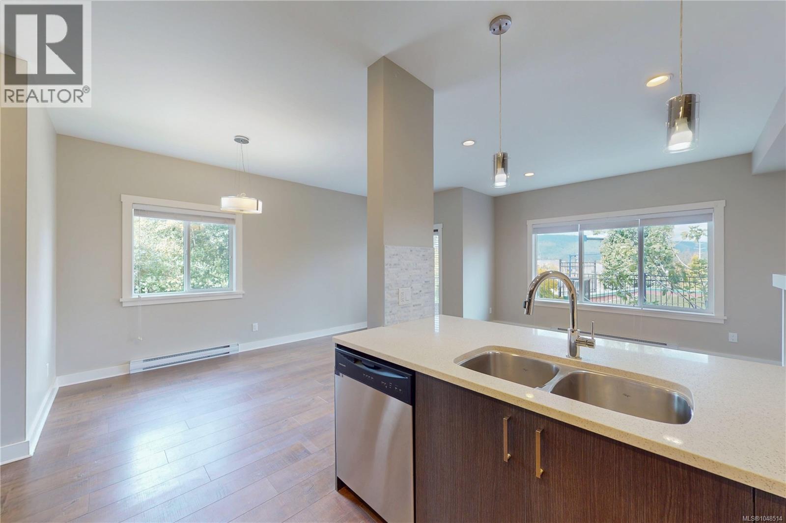 3028 Urban Creek Way Property Photo 5