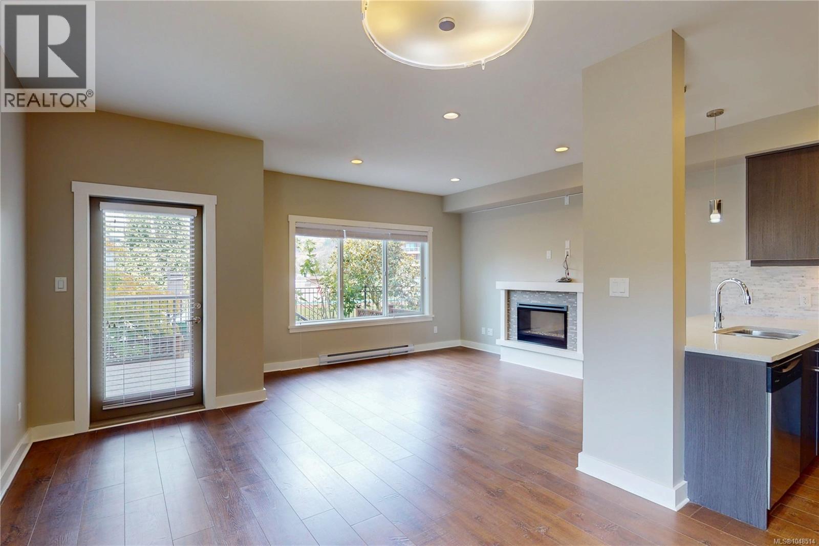 3028 Urban Creek Way Property Photo 14