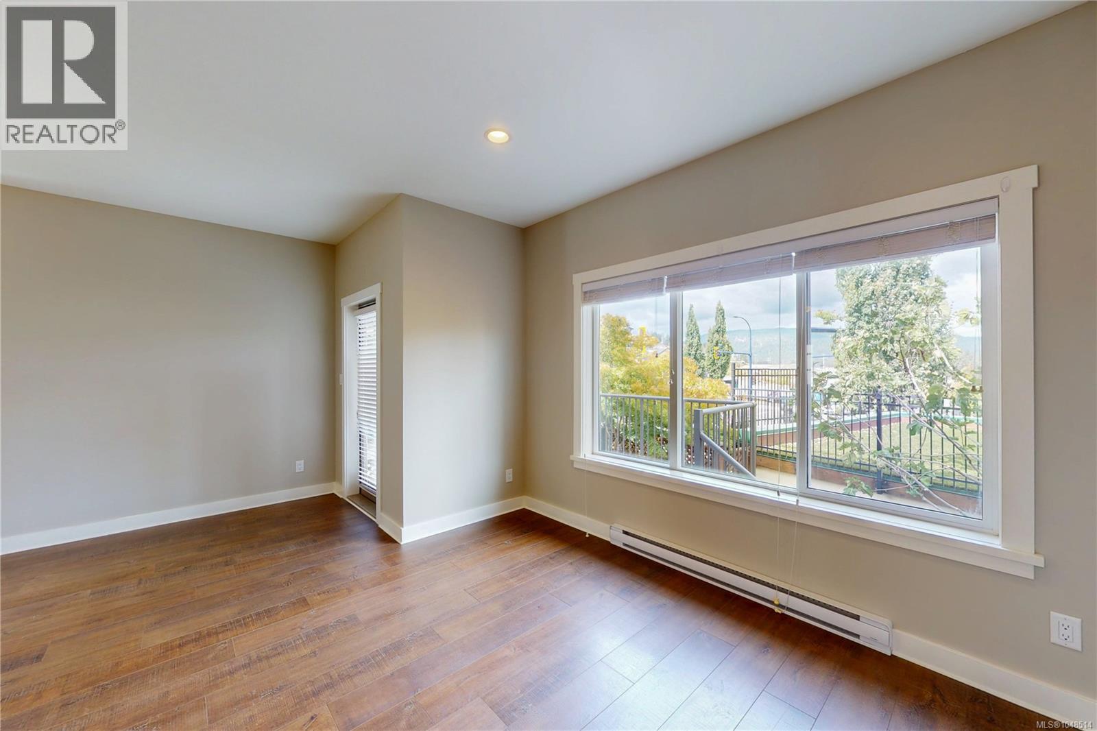 3028 Urban Creek Way Property Photo 16