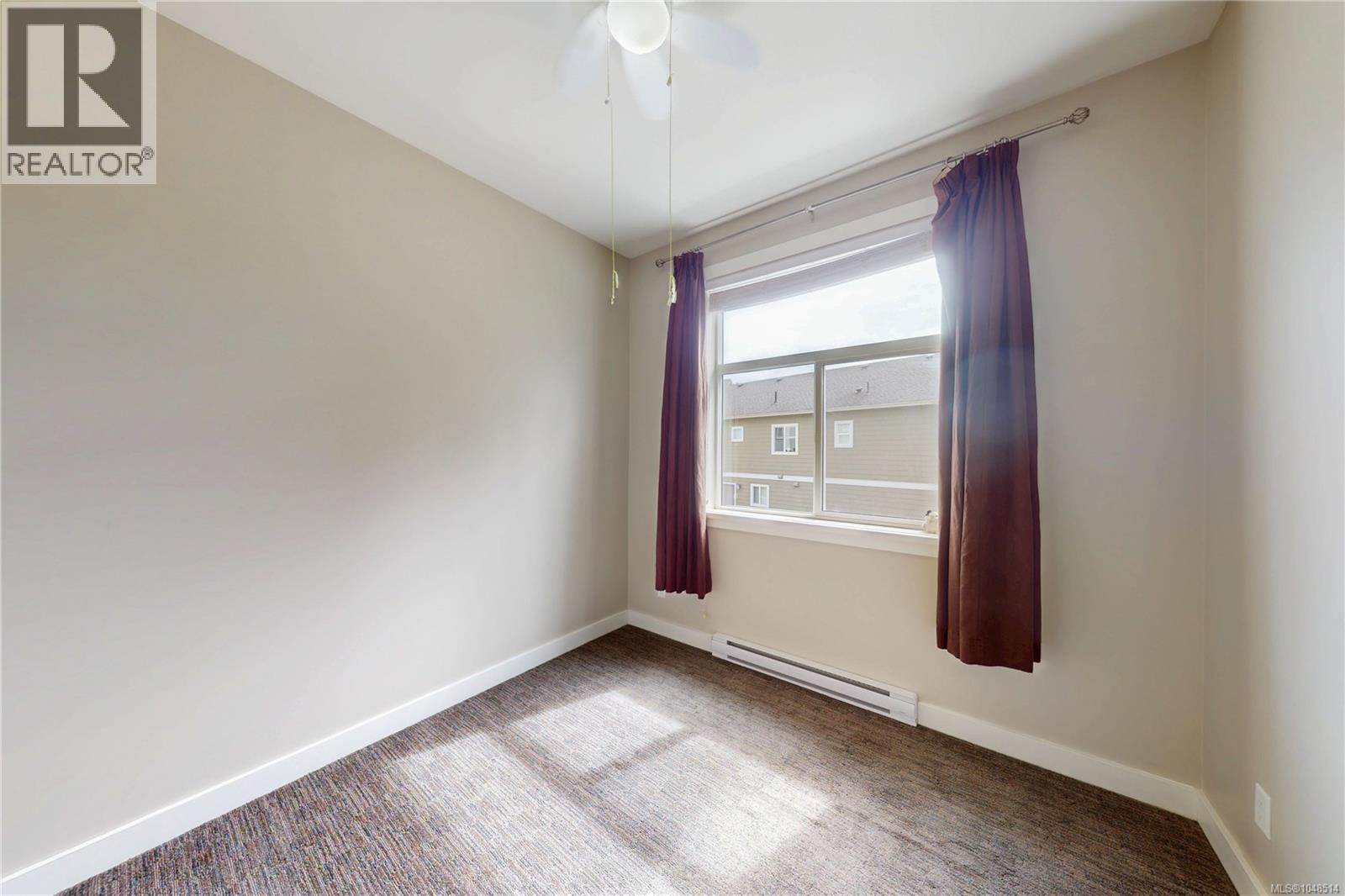 3028 Urban Creek Way Property Photo 24