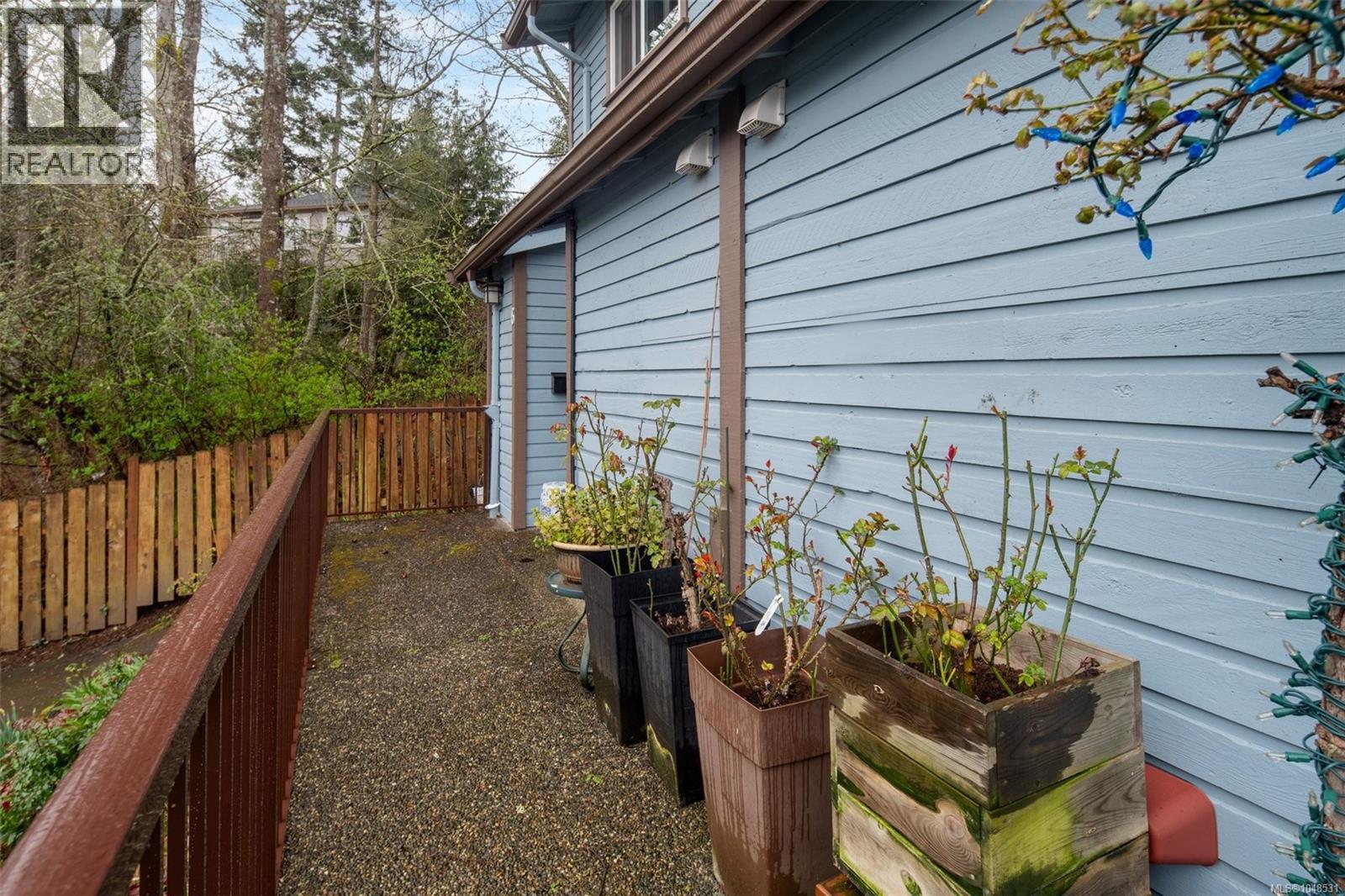 6 1500 Glentana Rd Property Photo 23