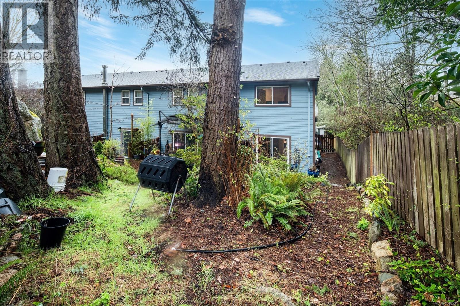 6 1500 Glentana Rd Property Photo 27