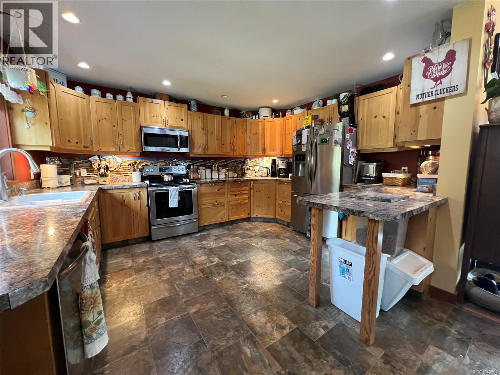 3824 Yellow Point Rd Property Photo 4