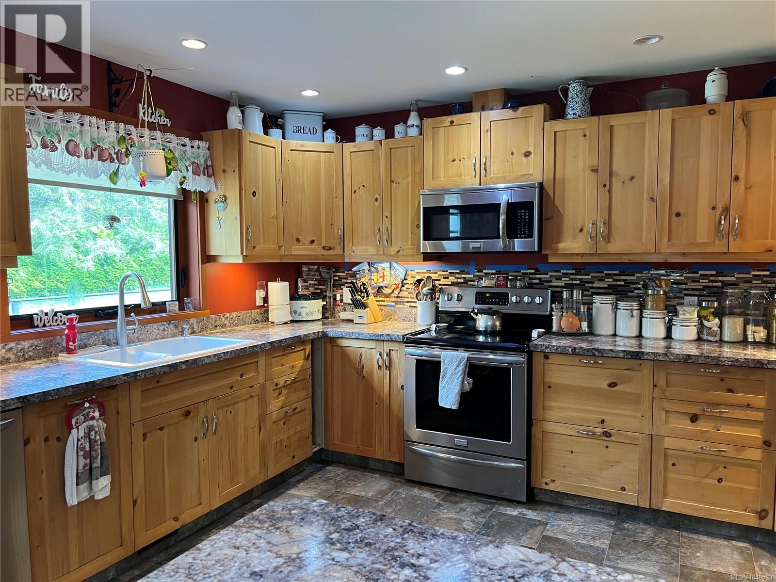 3824 Yellow Point Rd Property Photo 5