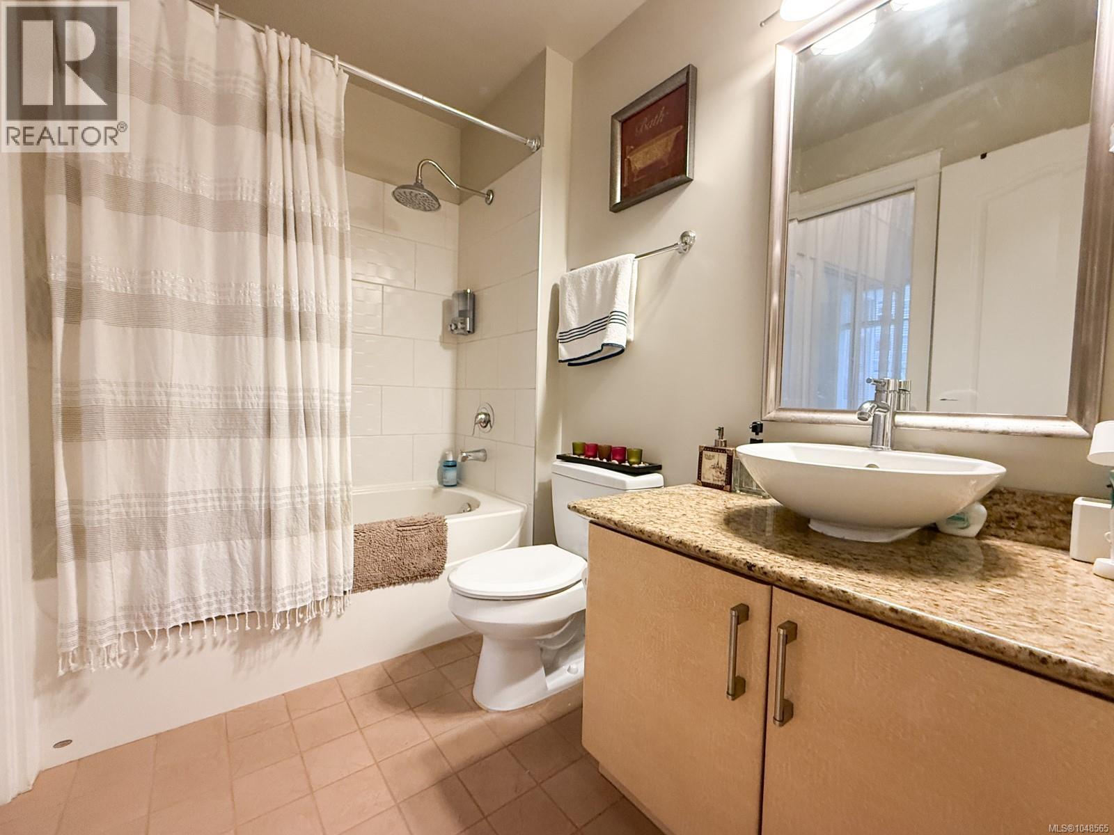 303 845 Yates St Property Photo 11