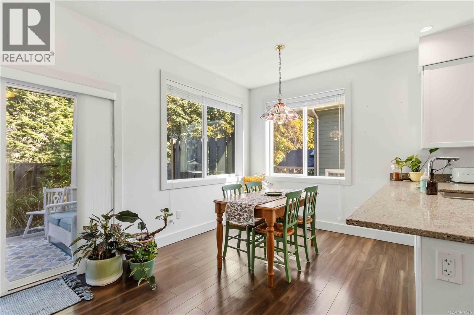 117 2117 Charters Rd Property Photo 8